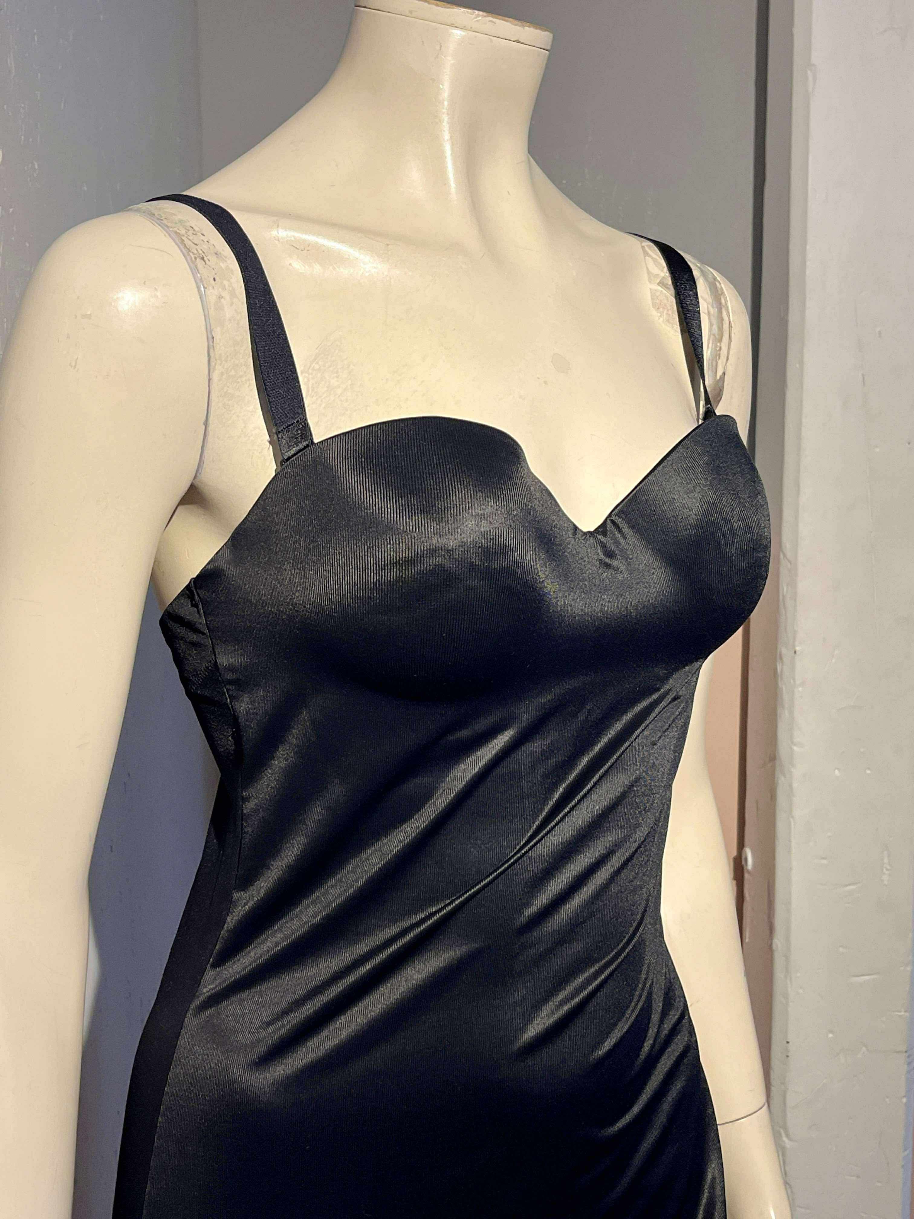 Debenhams - Stram-ind kjole - Size: 85B