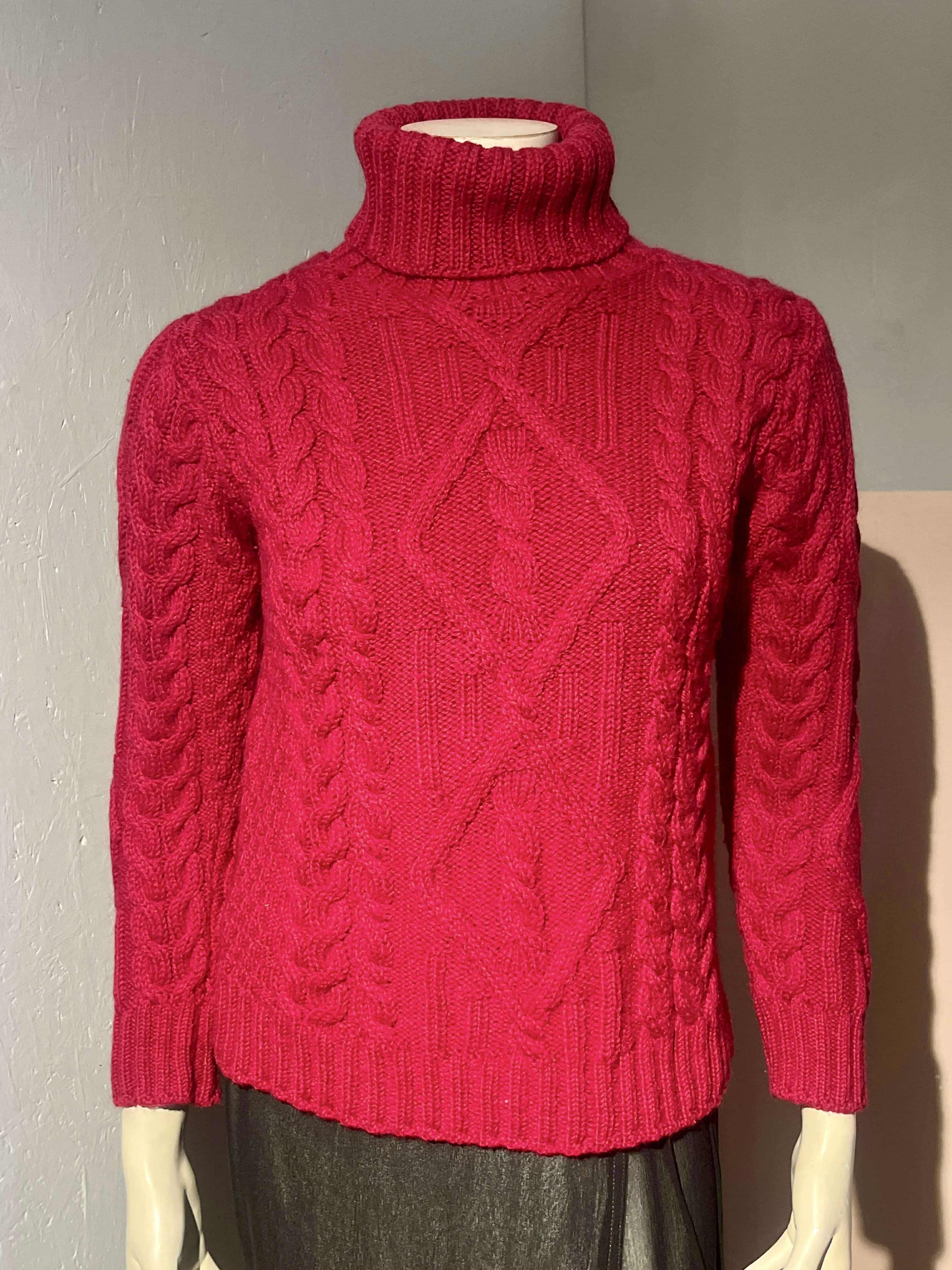 Aran Crafts - Sweater - Size: M