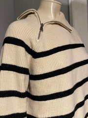 Zara - Sweater - Size: L