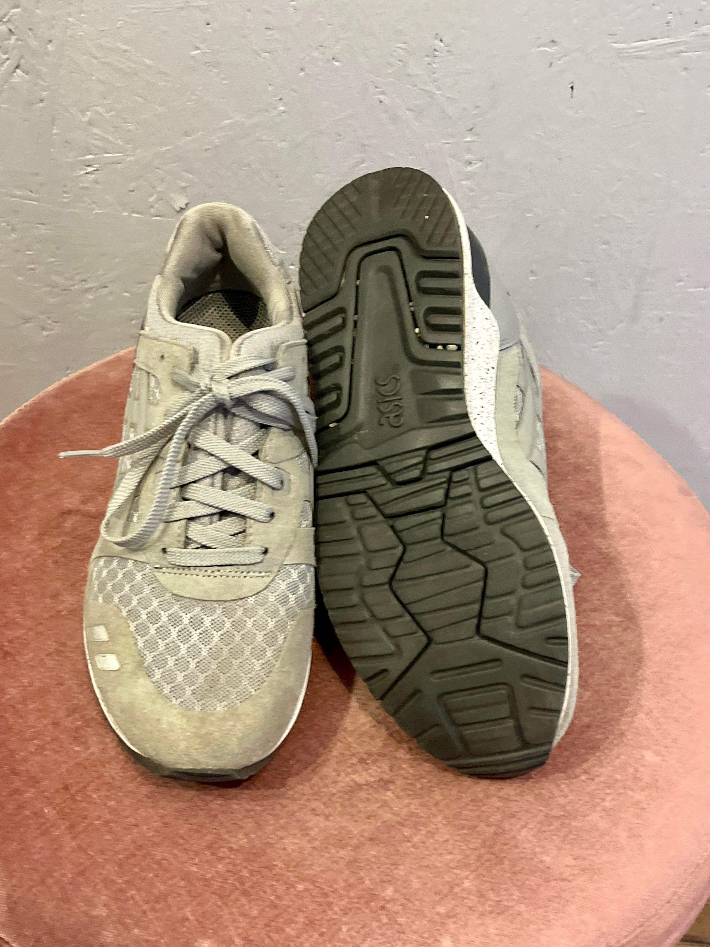Asics - Sneakers - Size: 36