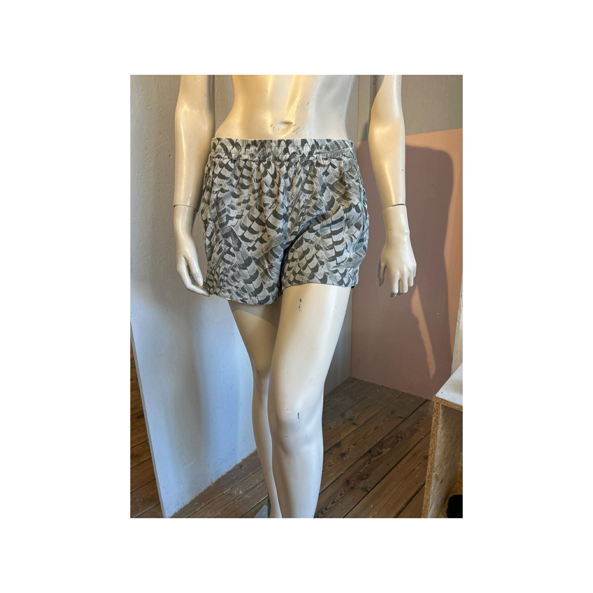 Storm & Marie - Shorts - Size: 40
