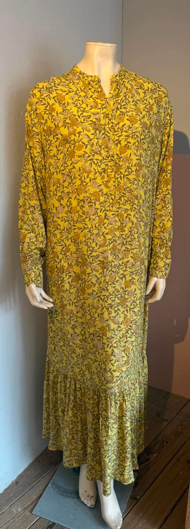 H&M - Kjole - Size: XL