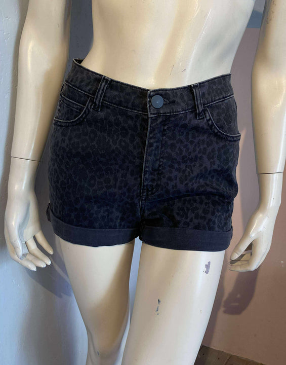 Just Female - Shorts - Size: S