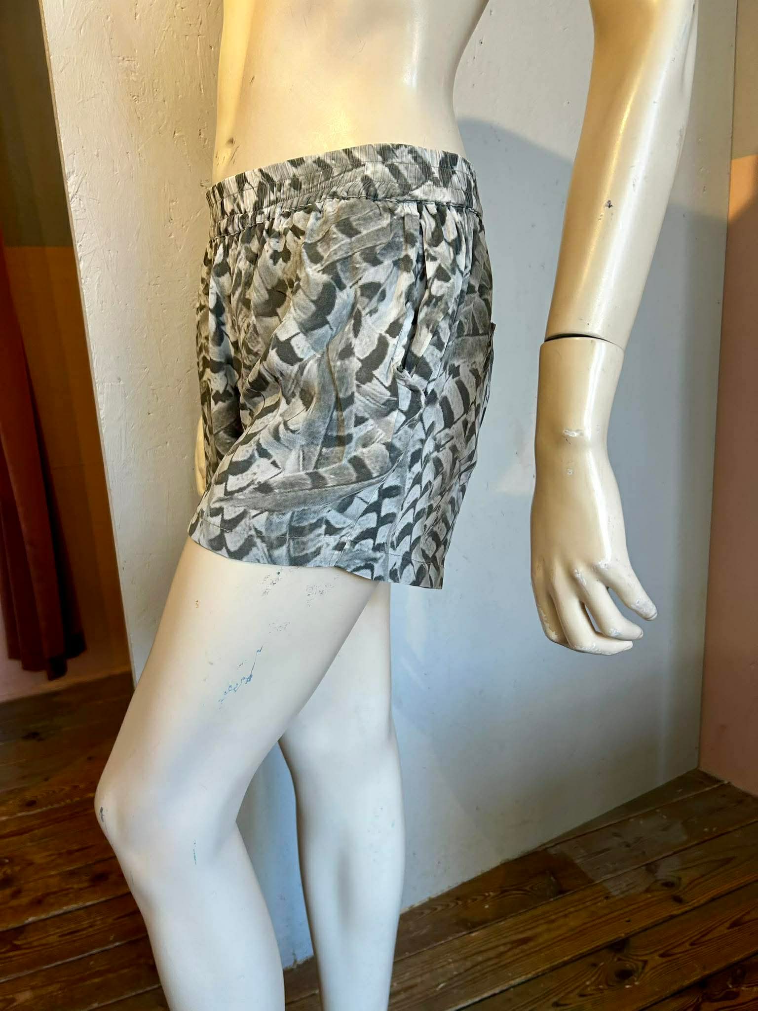 Storm & Marie - Shorts - Size: 40