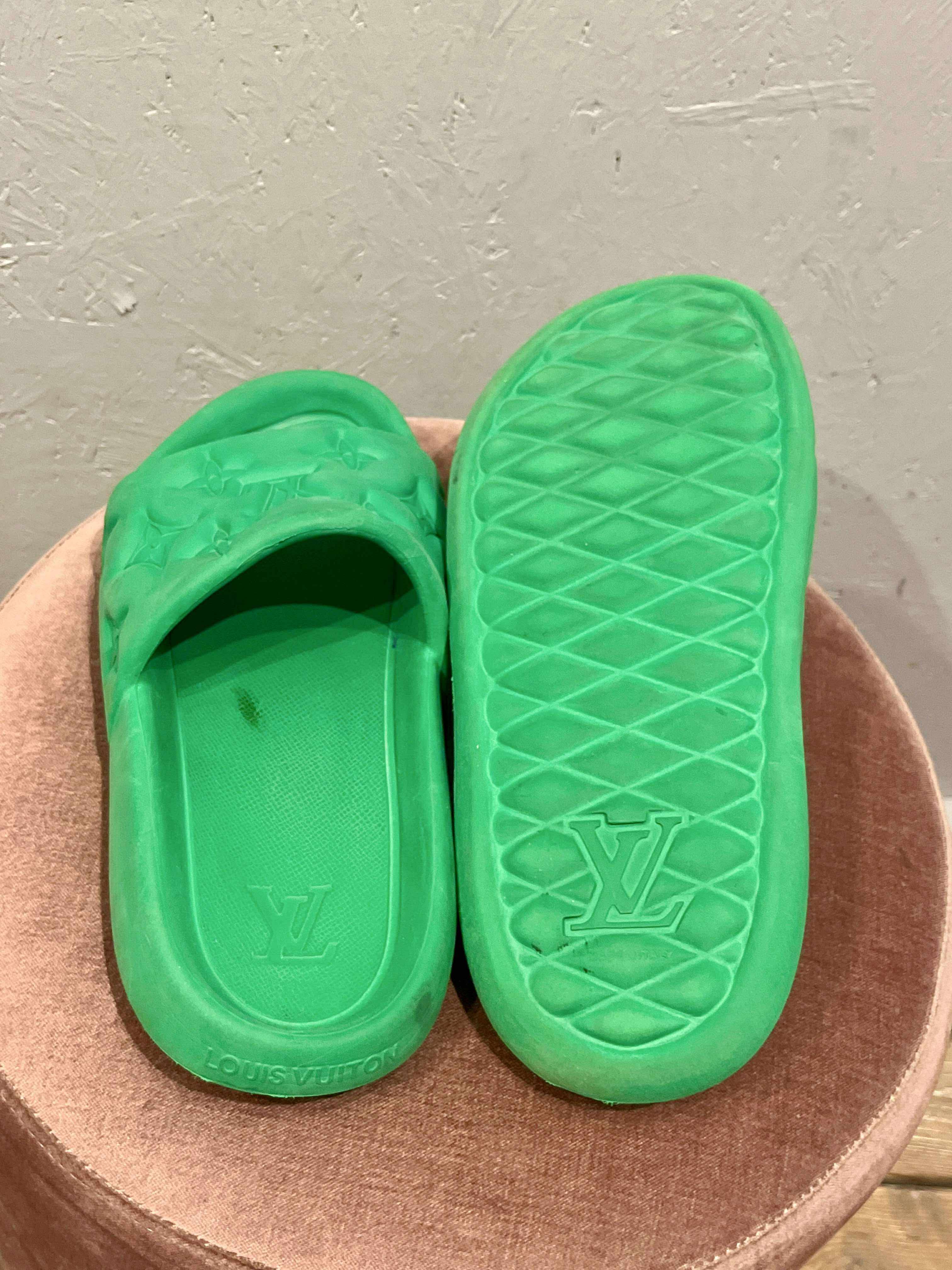 Louis Vuitton - Slippers - Size: 41