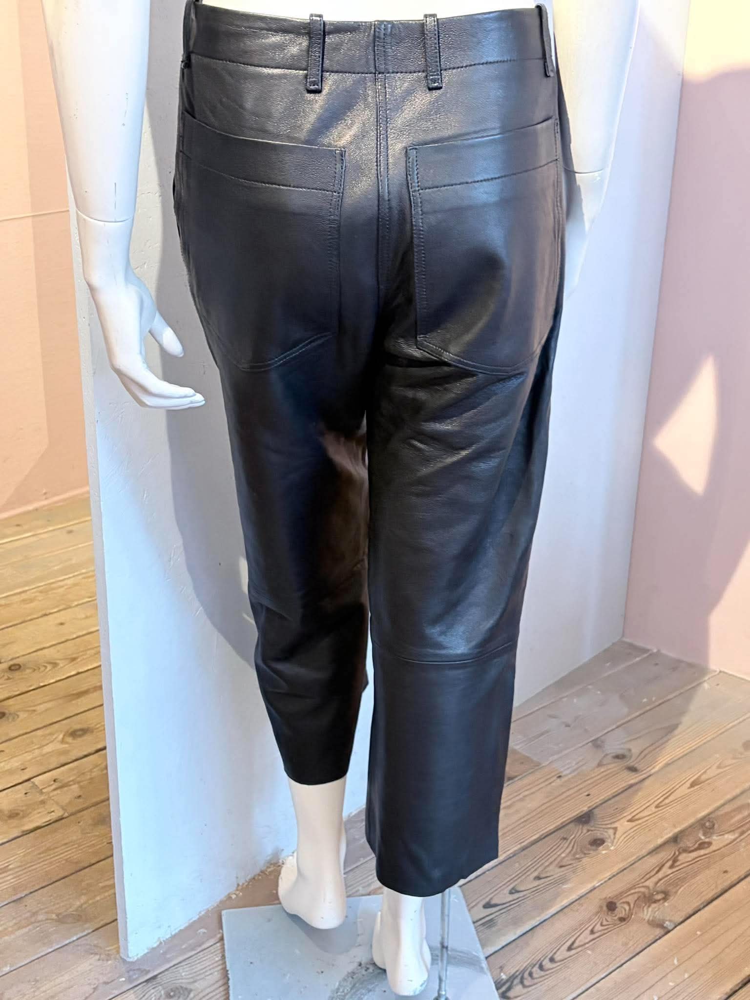 Arket - Skindbukser - Size: 36