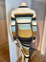 Second Female - Kjole - Size: M