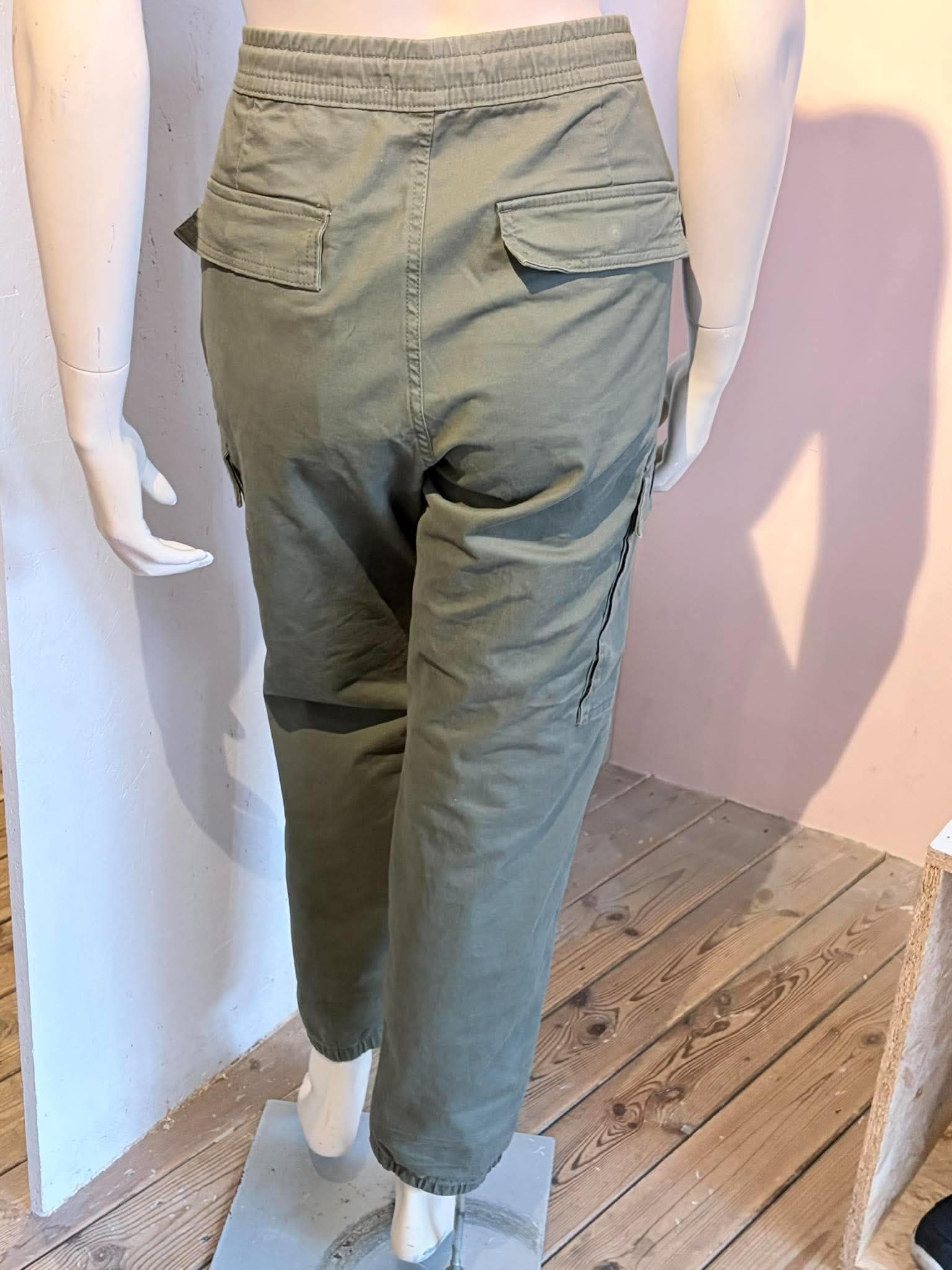 Pull & Bear - Bukser - Size: L
