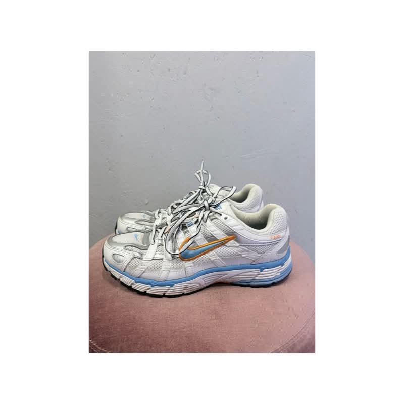 Nike - Sneakers - Size: 36