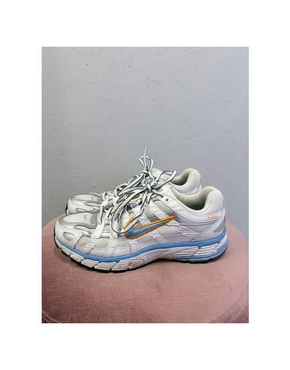 Nike - Sneakers - Size: 36