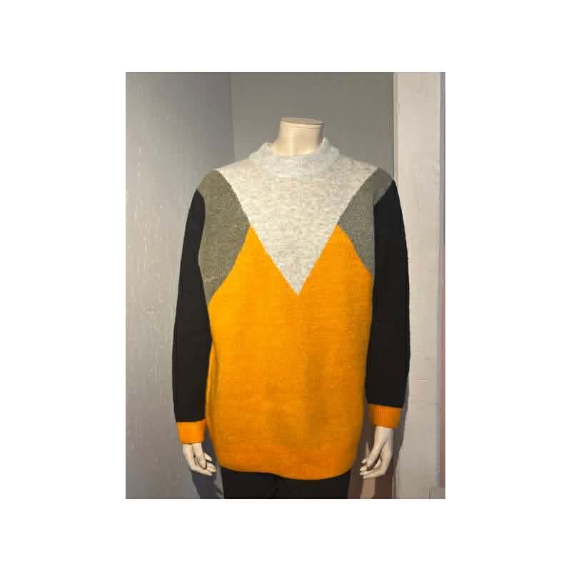 Ze-Ze - Sweater - Size: L