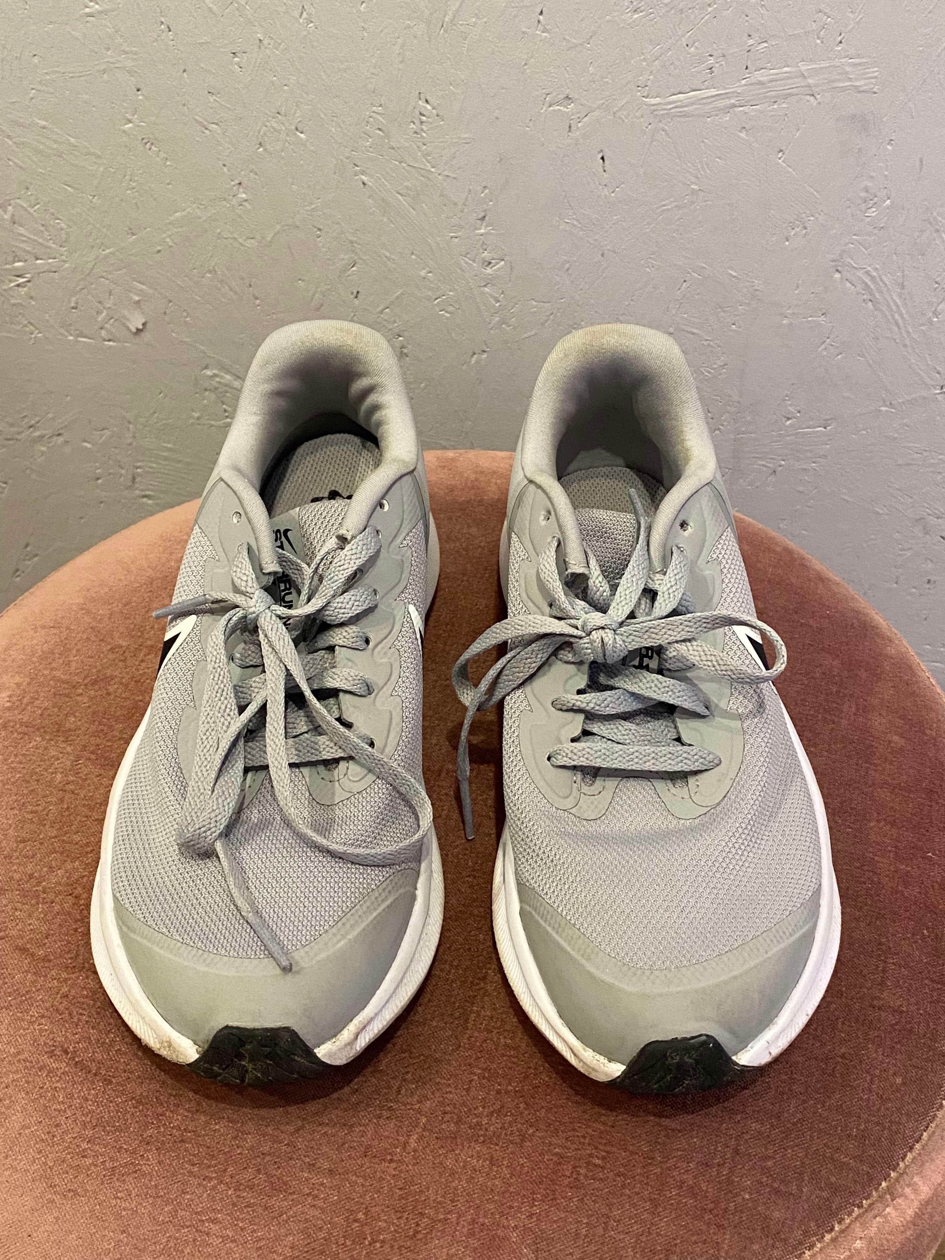Nike - Sneakers - Size: 36 1/2