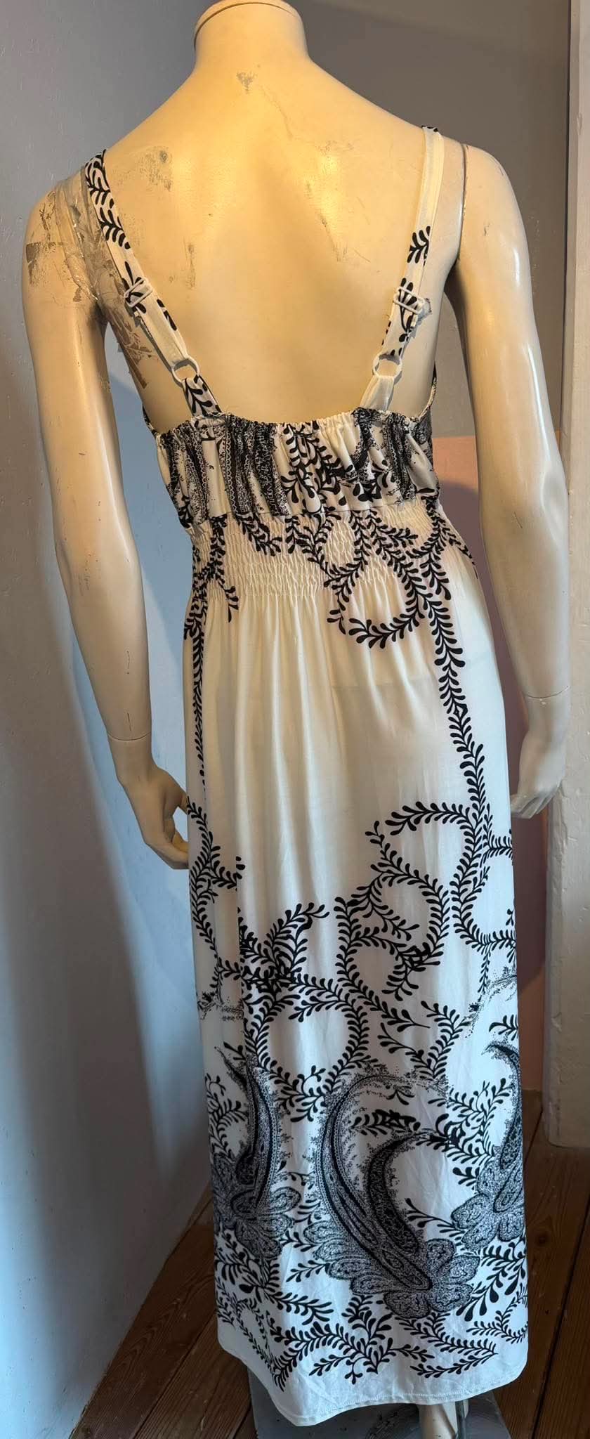 No brand - Kjole - Size: M