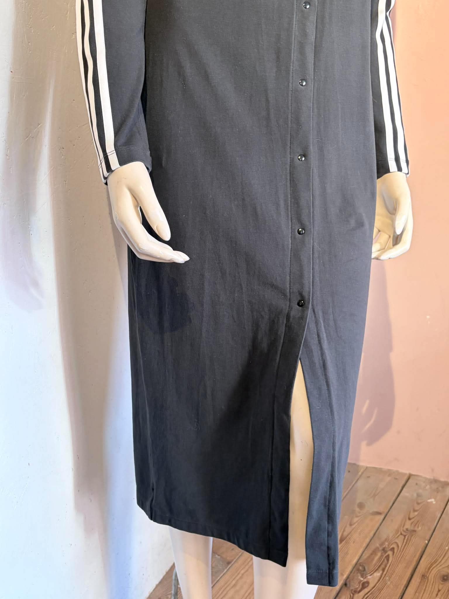 Adidas - Kjole - Size: 36
