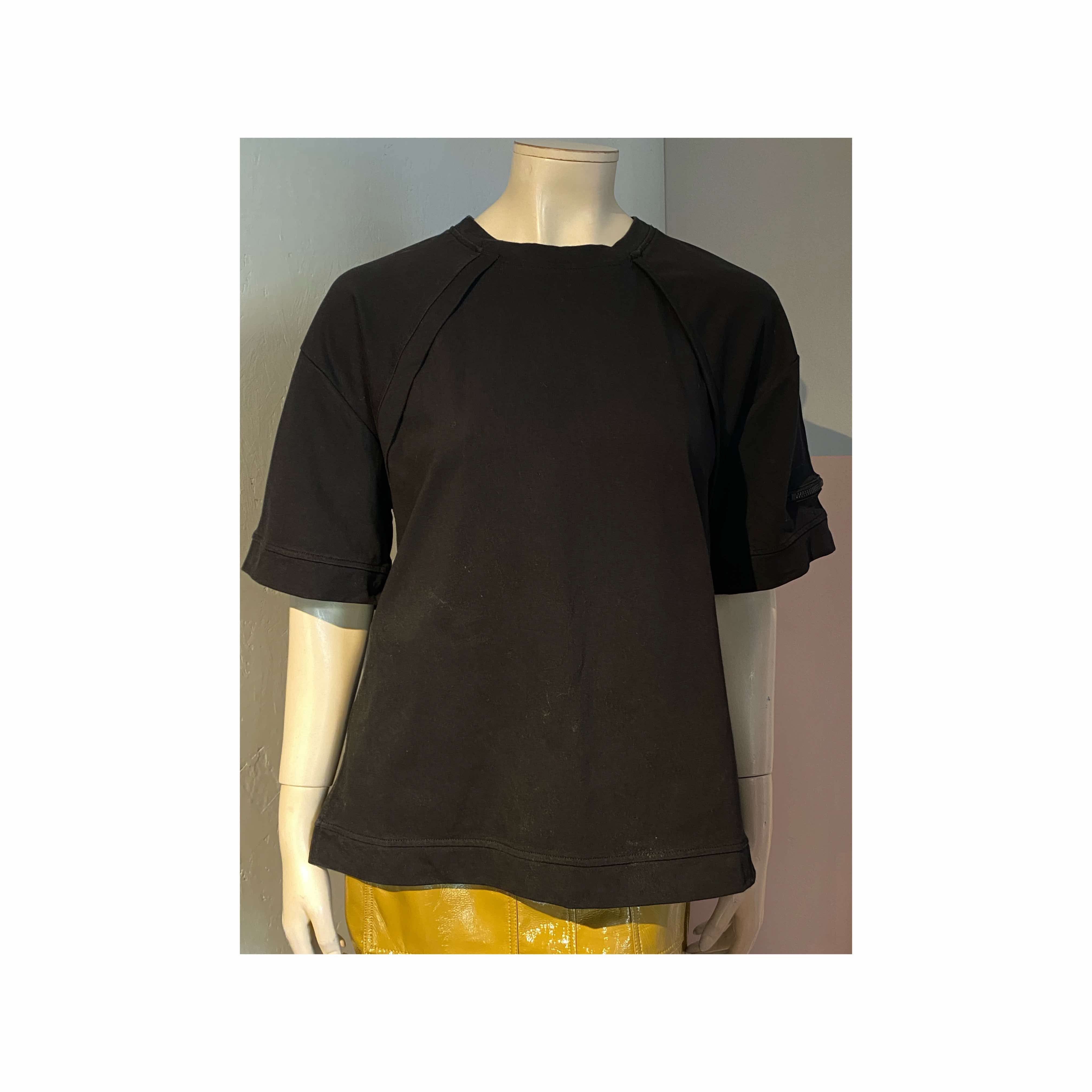 Zara - T-shirt - Size: L