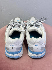 Nike - Sneakers - Size: 36