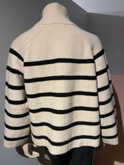 Zara - Sweater - Size: L