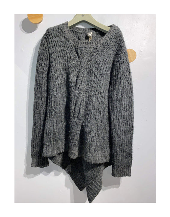 2nd Day - Sweater - Size: M