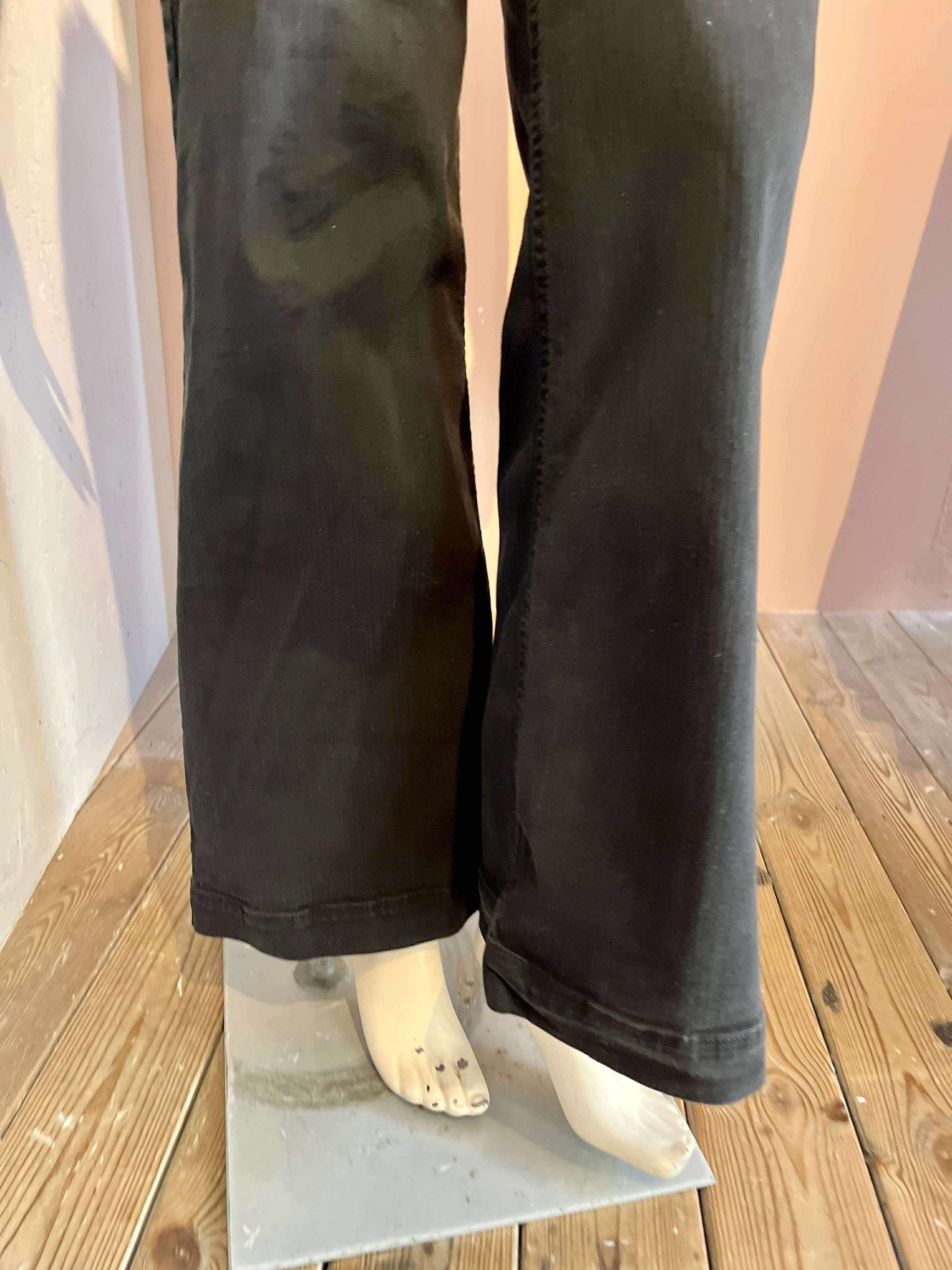 Tomorrow - Jeans - Size: 26/32