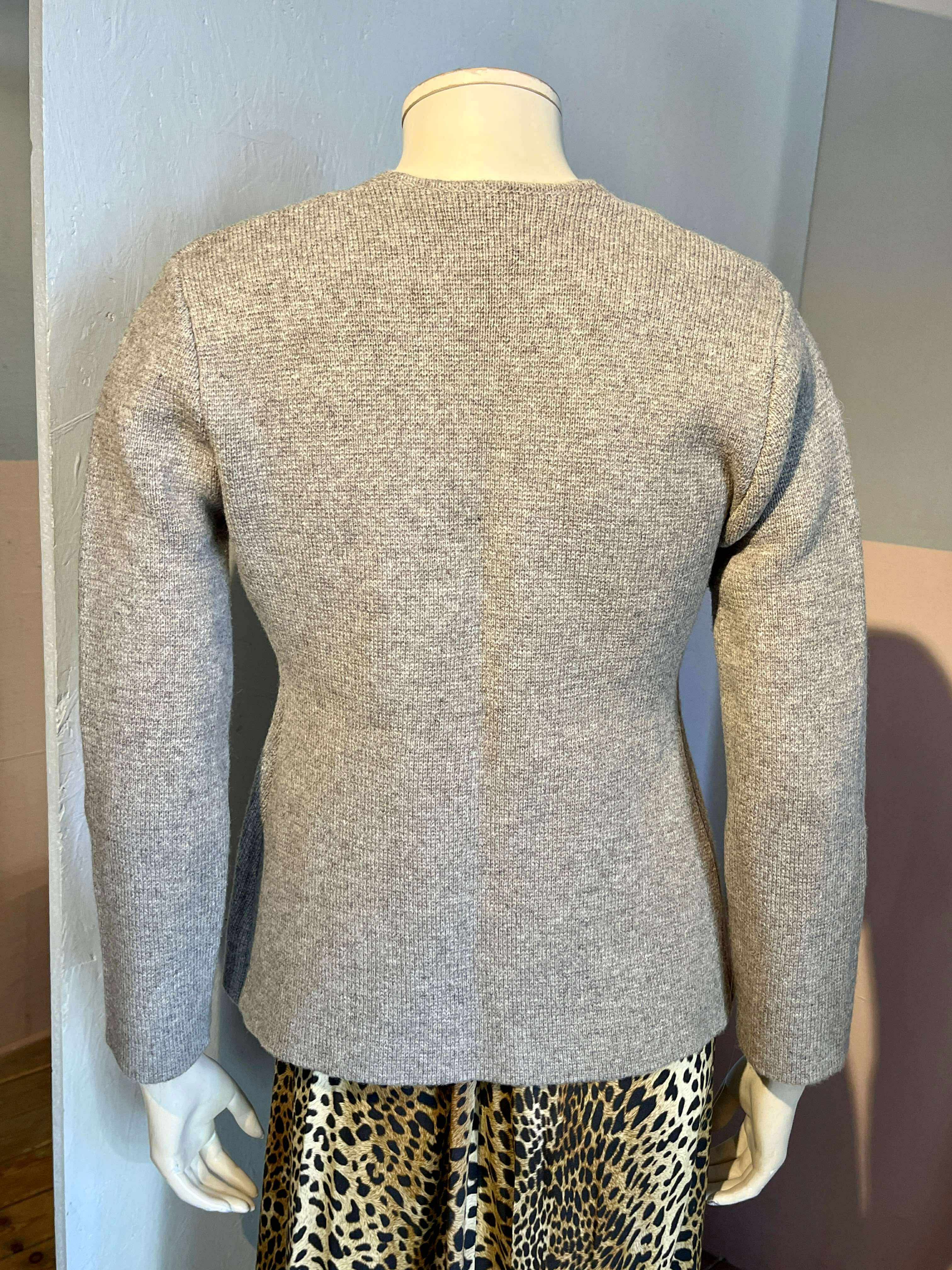 Zara - Cardigan - Size: M