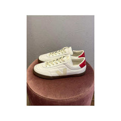 Veja - Sneakers - Size: 39
