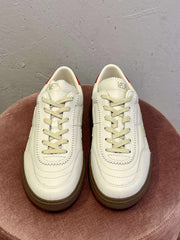 Veja - Sneakers - Size: 39