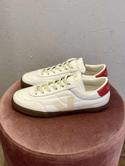 Veja - Sneakers - Size: 39