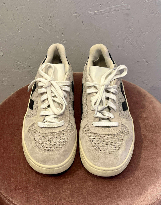 Veja - Sneakers - Size: 39