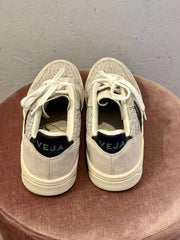 Veja - Sneakers - Size: 39