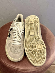 Veja - Sneakers - Size: 39