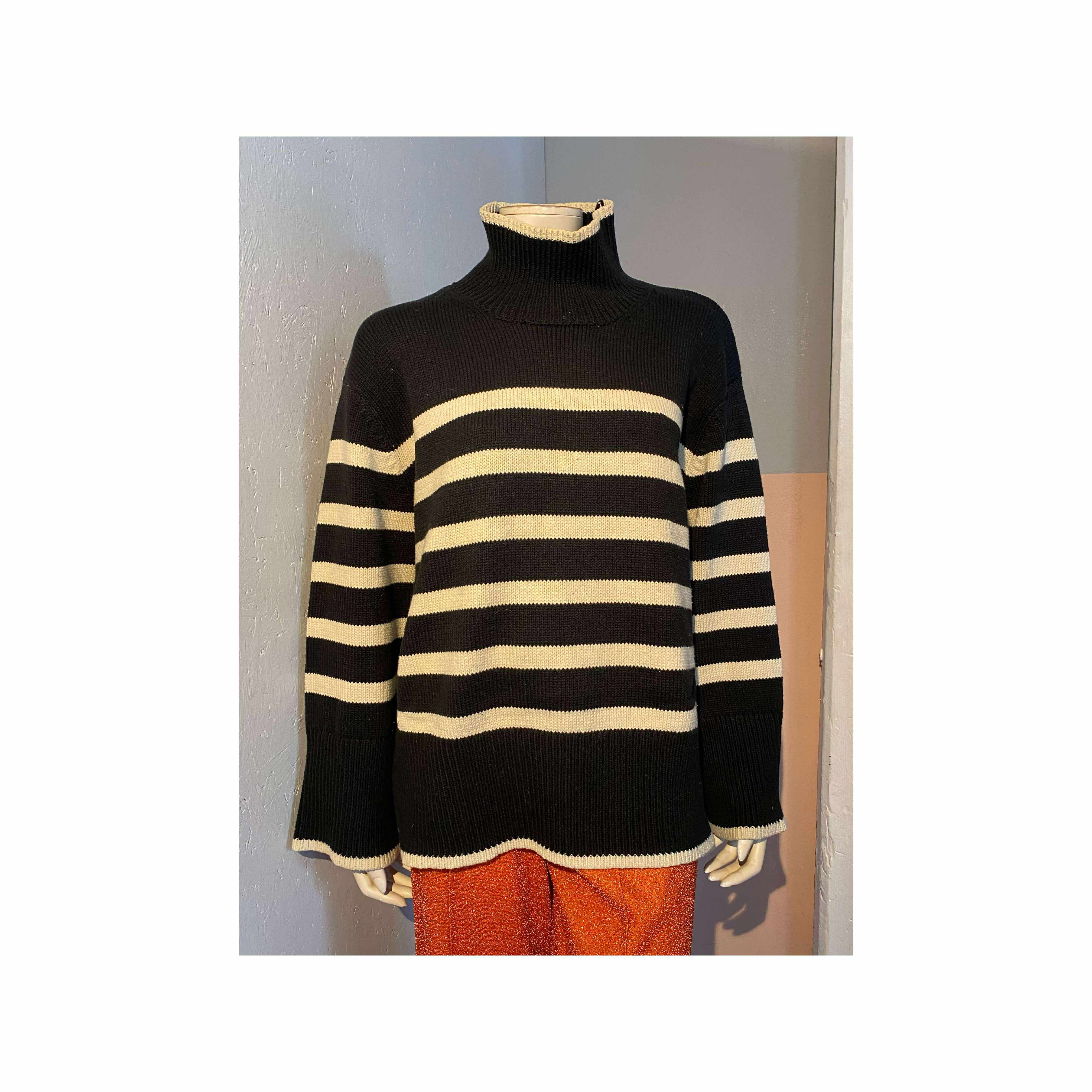 Neo Noir - Sweater - Size: 42