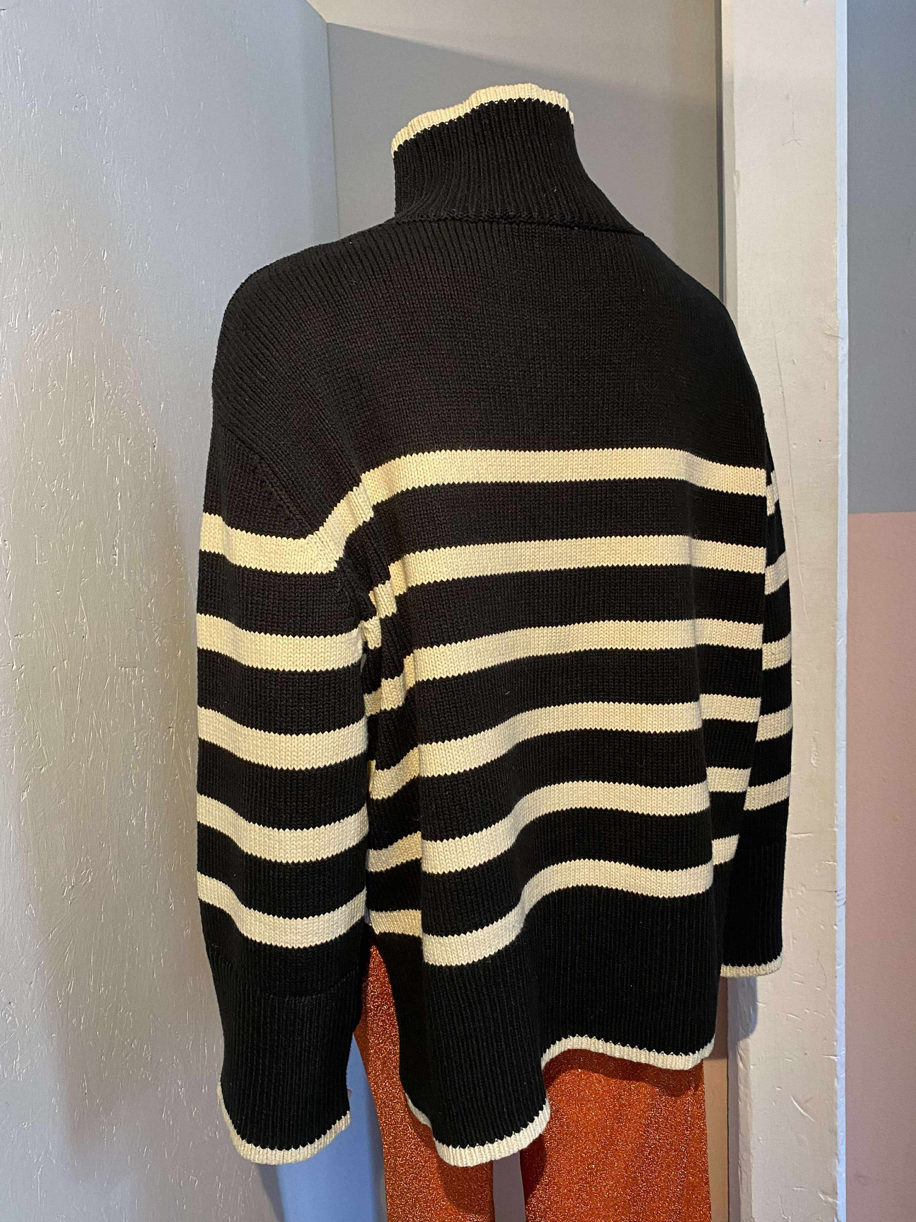 Neo Noir - Sweater - Size: 42