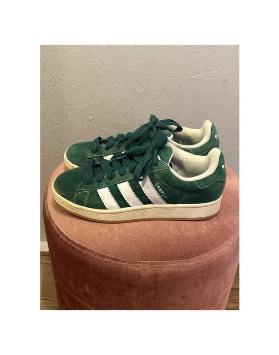 Adidas - Sneakers - Size: 42 1/2