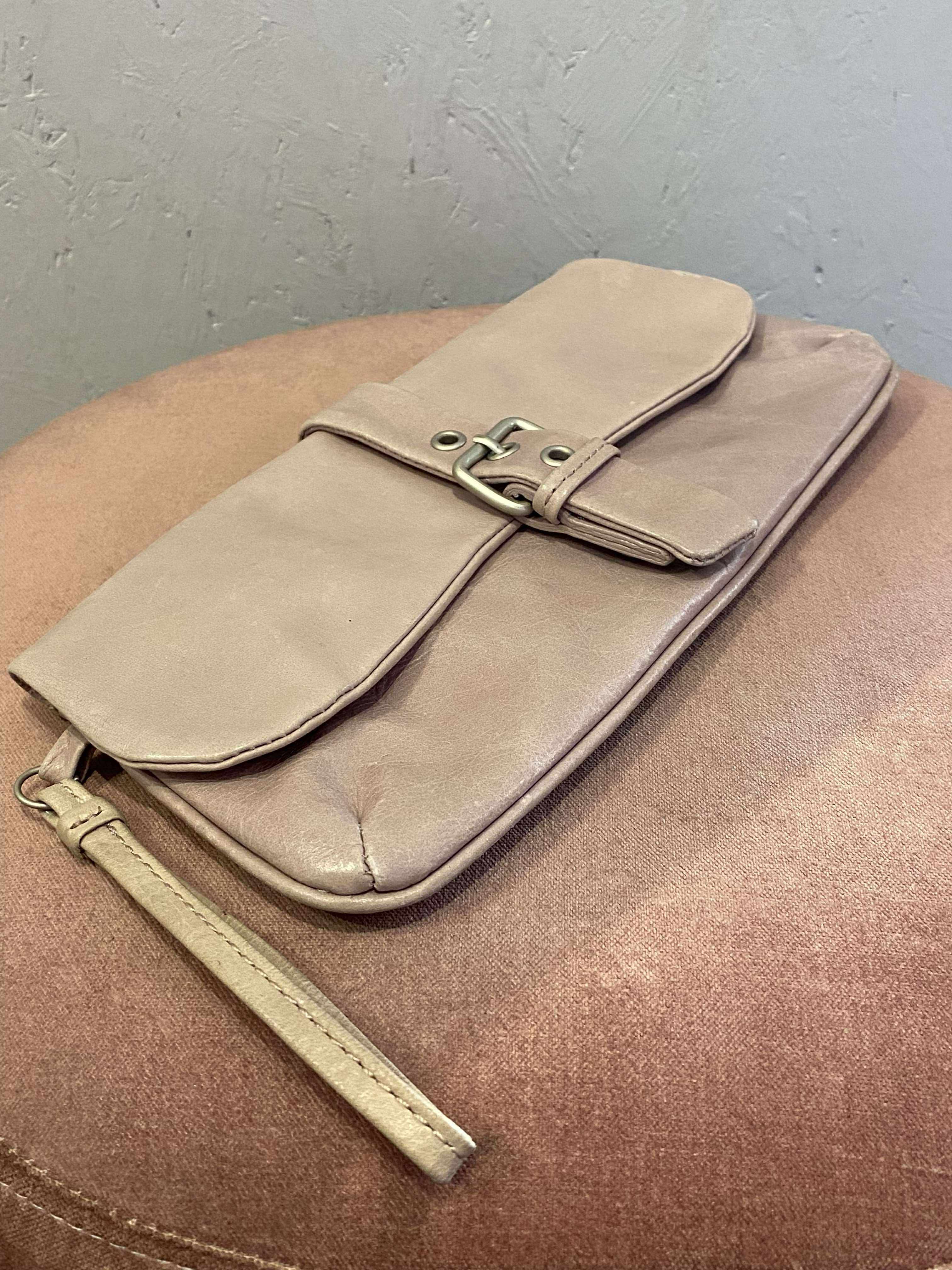 Fun & Basics - Clutch - One Size