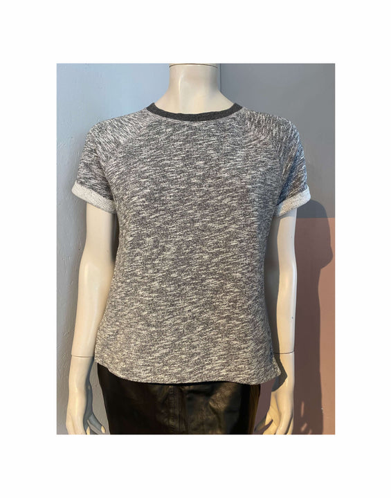 Basic Apparel - T-shirt - Size: S