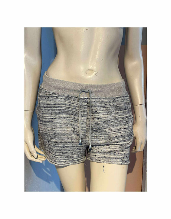 Project AJ 117 - Shorts - Size: S