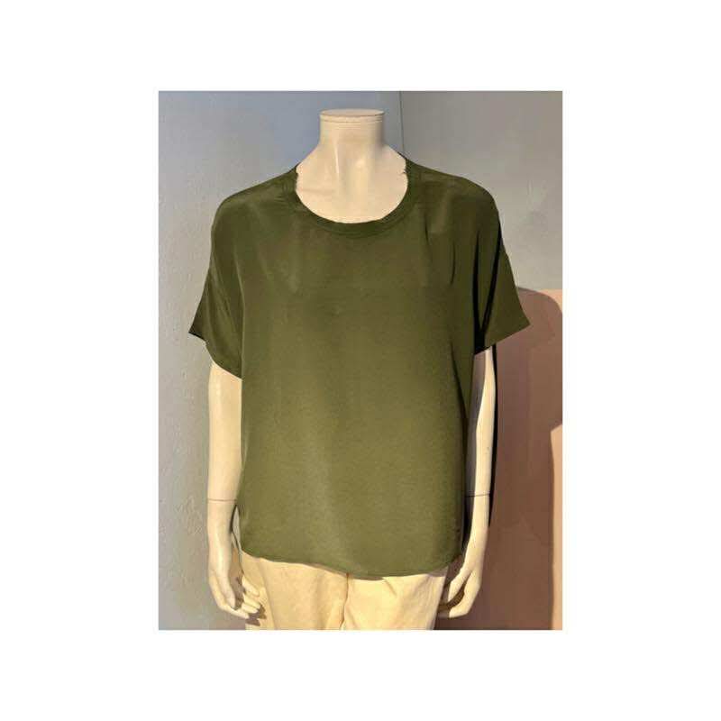 Second Female - Top - Size: M