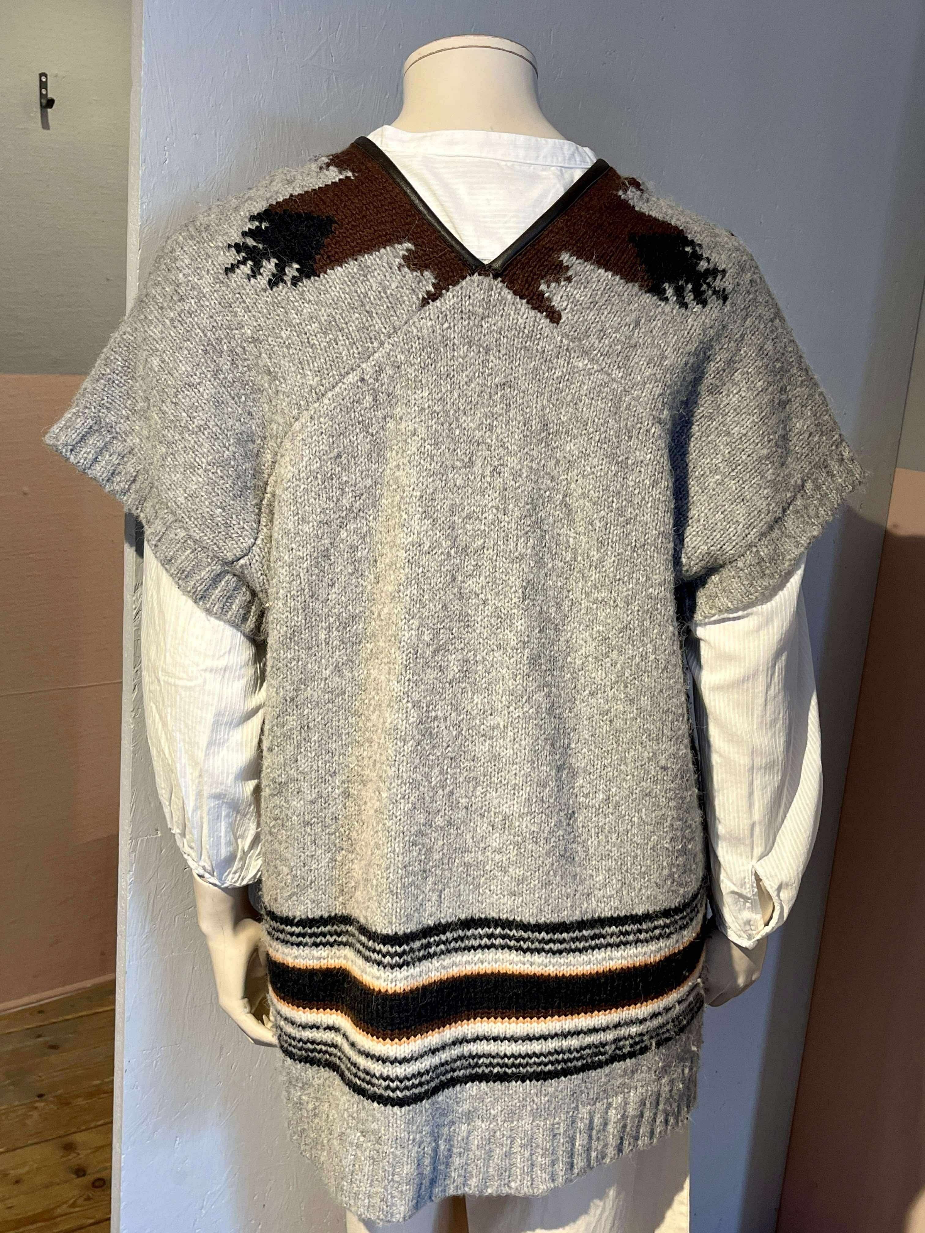 Loft - Cardigan - Size: S/M