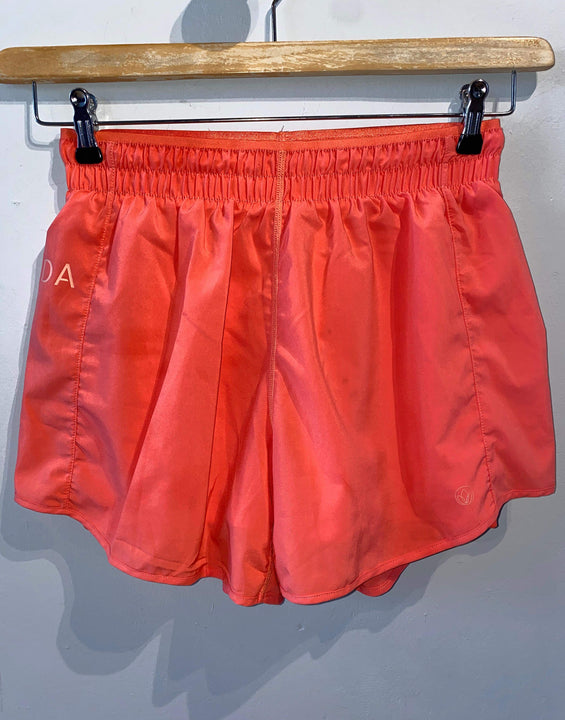 Eyda - Shorts - Size: M