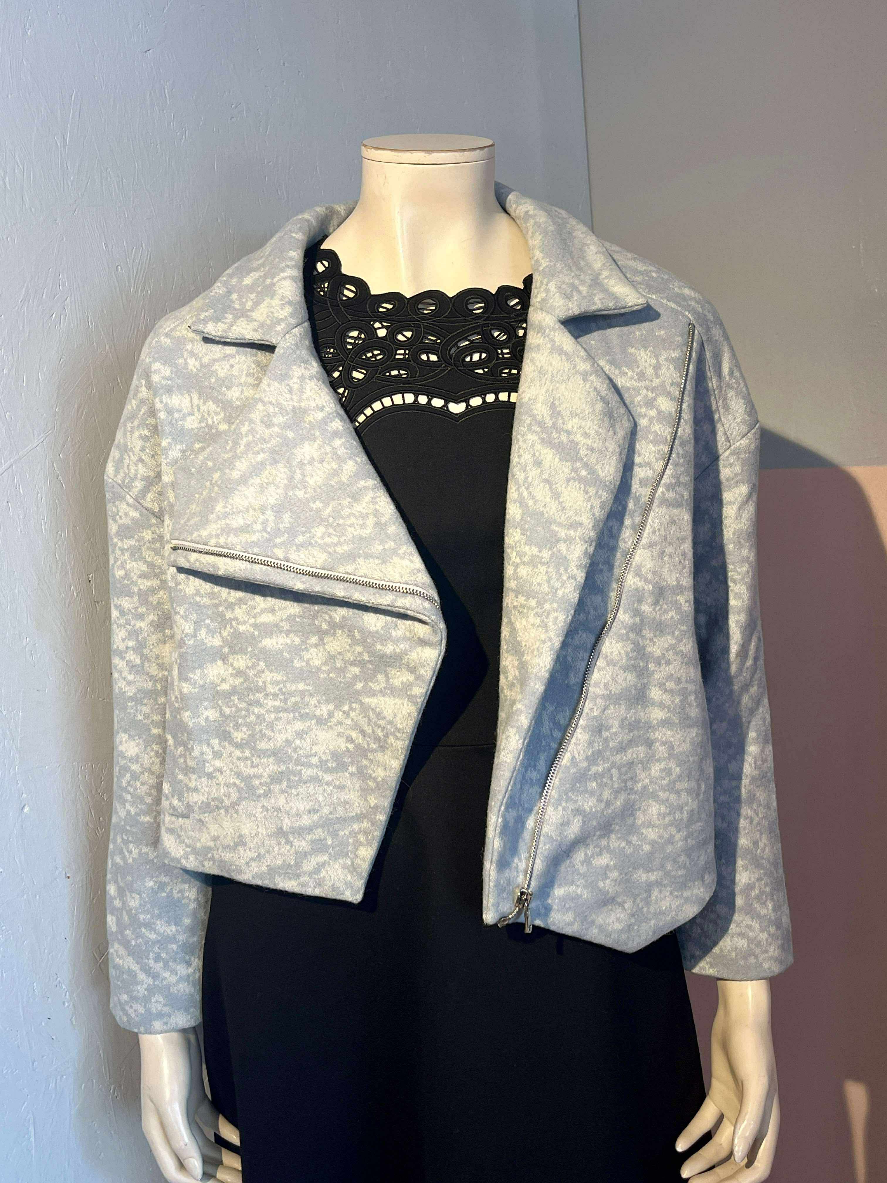 Mia Svanhvit - Jakke - Size: S