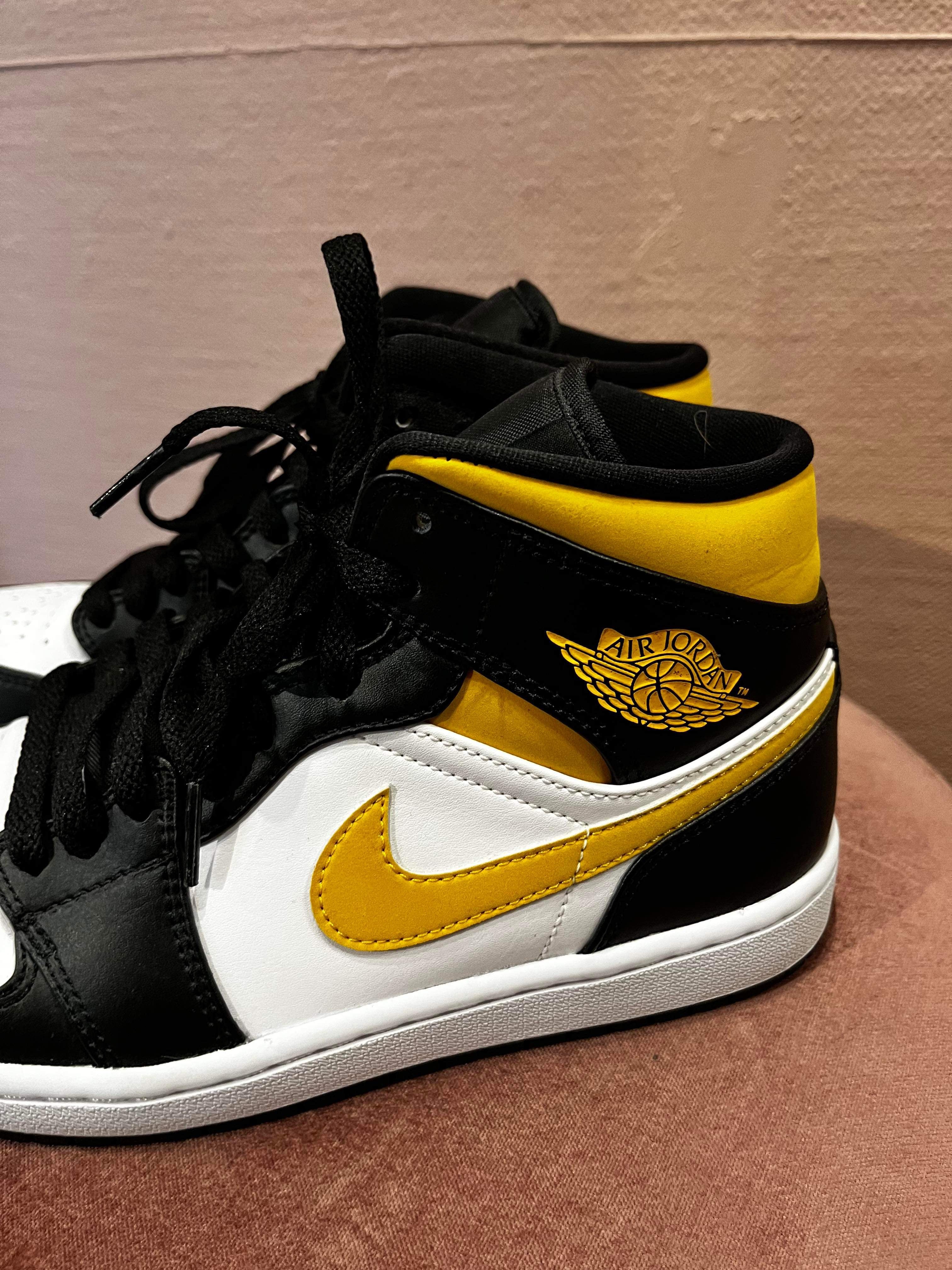 Nike Air Jordan - Sneakers - Size: 40